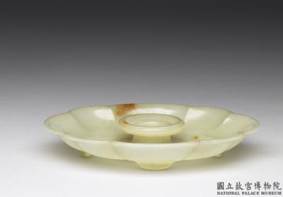 图片[2]-Jade begonia-shaped pot stand, Qing dynasty (1644-1911)-China Archive